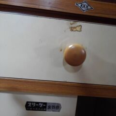 食器棚の画像