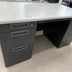 事務用品　事務机（電話スタンド付き）