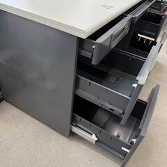事務用品　事務机（電話スタンド付き）の画像