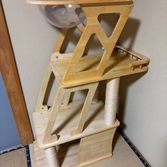  (豊橋)  美品　キャットタワー　 