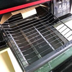 黒×赤のカッコいいカラーが特徴のLPガスコンロ（商品番号：13008）の画像