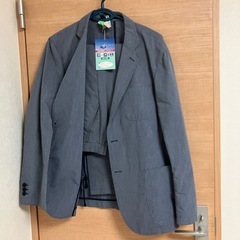 値下げしました　ユニクロカジュアルスーツの画像