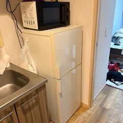 【一人暮らし4点セット】冷蔵庫、ベッド、電子レンジ、洗濯機の画像