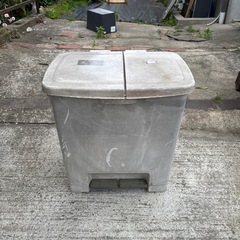 分別ゴミ箱