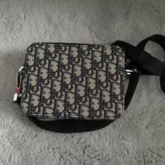 DIORショルダーバッグの画像