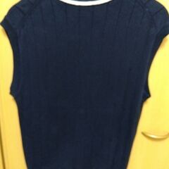 【ユニクロ】ベストの画像