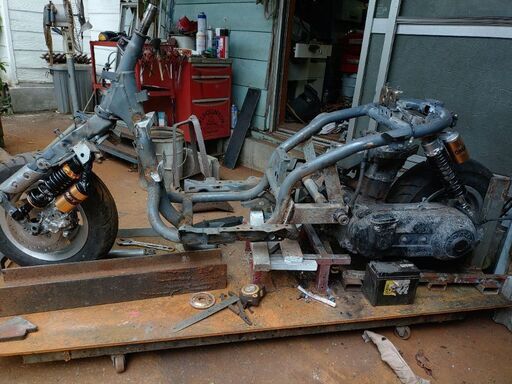 ホンダジョーカー250ccエンジンフレーム