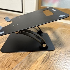 <お話し中>ノートパソコンスタンド