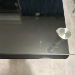 早い者勝ち！元値15000くらいした強化ガラステーブルの画像