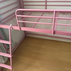 🌸【ピンク】金属製ハイタイプロフトベッド メッシュデザイン はしご付きの画像