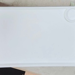 ミニテーブル　白　プラスチック　室内野外