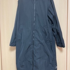 adidas 撥水コート　梅雨の画像