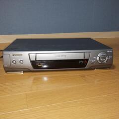 リモコン無しVHSビデオデッキ