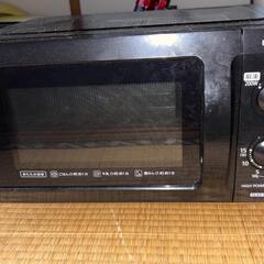 電子レンジと机