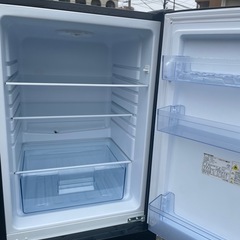 北九州市内配送無料　保証付き  2ドア冷蔵庫 アズマ MR-GL170 2020年製 ブラックの画像