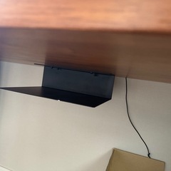 KANADEMONO定価5万5千円+電源スリット加工9900円KANADEMONO デスク THE TABLE / ラバーウッド ブラウン × Black Steel オフィス家具 机の画像