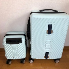 お子さまが乗れるスーツケースの画像