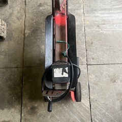 電気薪割り機の画像