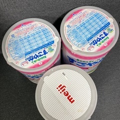 粉ミルク　空缶　大サイズ(800)４つ(軽量スプーン付)の画像