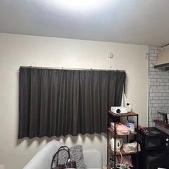 カーテン　大と小のセット　の画像