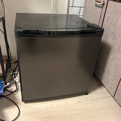 マクスゼン　黒色　小型冷蔵庫
