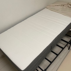 ベッド シングル IKEA ベッドフレーム付き  