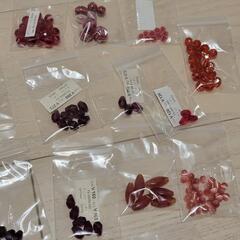 ⑧ 手芸用品　カラー ビーズ ( 赤 ブラウン 系 )　ビーズ　手芸の画像