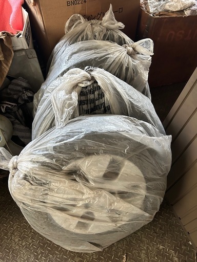 日産　ラフェスタ　純正ホイール　スタッドレス