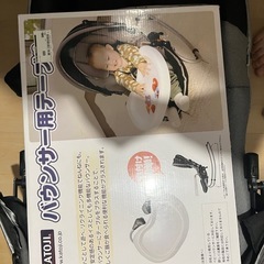【お取引中】バウンサー、テーブル付き の画像