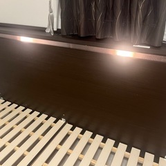 値下げ　クイーンサイズベットフレームの画像