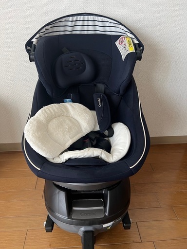 Combi チャイルドシート ISOFIX 回転式 新生児 新生児から