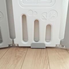 ♥️新品未使用♥️ベビーサークル ベビーフェンス 組み立て簡単 おしゃれ かわいい　グレーの画像
