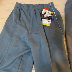 ウォーキングパンツ　2枚
の画像
