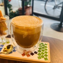 【新しくカフェバーをオープンする為のメンバー募集✨】