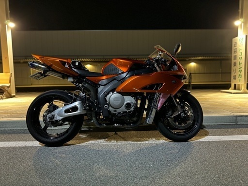 cbr1000rrsc57売ります