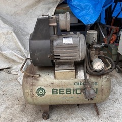  日立 BEBICON オイルフリー エアーコンプレッサー 30...
