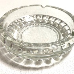 ガラス　灰皿　　昭和レトロの画像
