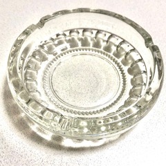 ガラス　灰皿　　昭和レトロ