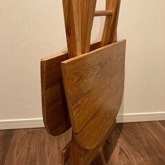 折り畳みテーブル　木製の画像