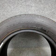 [3504] バリ山 スタッドレスタイヤ 175/65R14 2022年製 4本 タイヤのみ トーヨータイヤ の画像