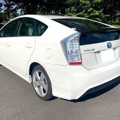 月々格安で乗れます！【自社ローン＆リース】債務整理・シングル・派遣・フリーターOK★車検２年付き(^^♪　トヨタ　プリウス　S　修復歴なし　とってもカッコイイ一台！　＜保証人不要で乗れます＞の画像