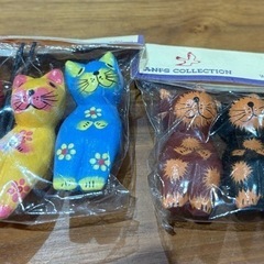 籠の中は大騒ぎ バリ
で購入した大小のバリ猫とぬいぐるみセット カゴ付きの画像