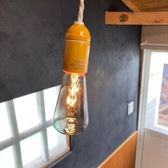 アンティークな照明器具の画像