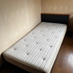 シングルベッド
