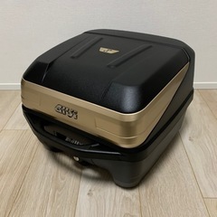 【美品】GIVI 32L リアボックス サテンゴールドパネル
