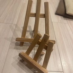 【決まりました】キャンバス立ての画像