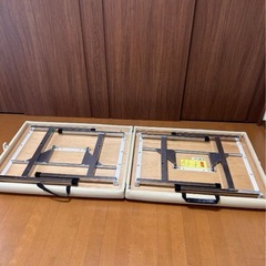 エステ マッサージ 治療ベッド
の画像
