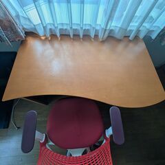 良い木でカービーなデザインのワークデスクの画像