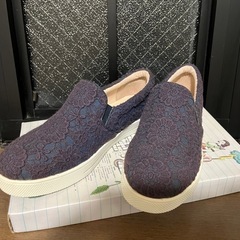 未使用🌟百貨店購入スリッポン　23センチ