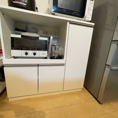 キッチンボード　5月28日引き取り希望
　　